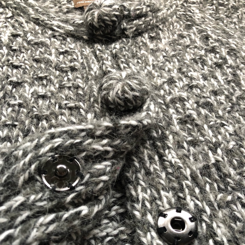 Fenn Wright Manson Gray and White Cardigan Sweater - Picture 3 of 7